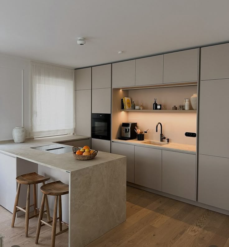 Homes & Kitchens